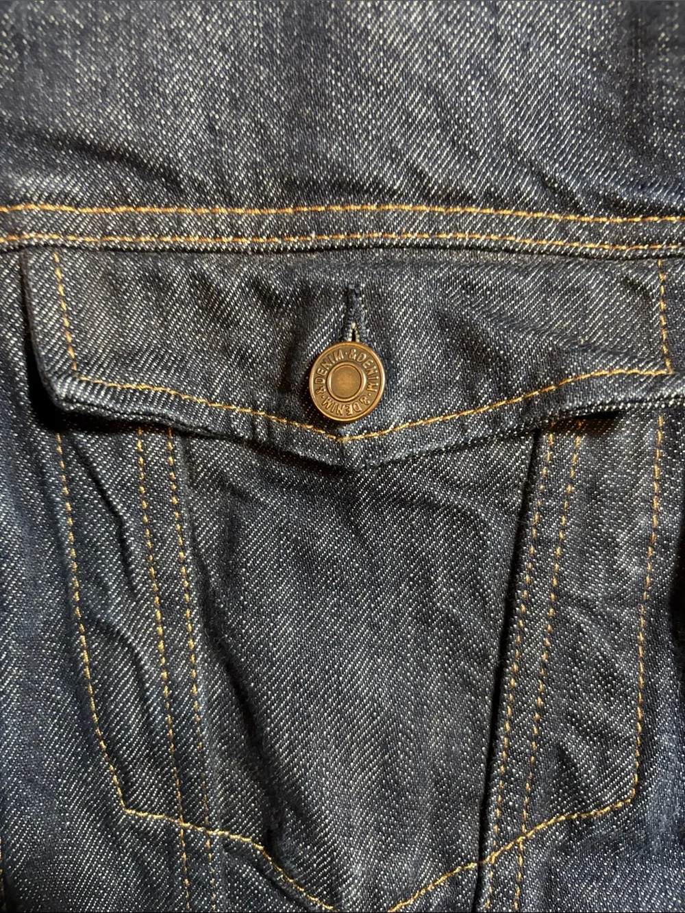 Men's Dark Indigo Denim Trucker Jacket - Classic Button-Front